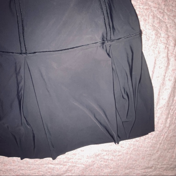 Lululemon Lost in Pace skirt 12 large - Picture 4 of 9